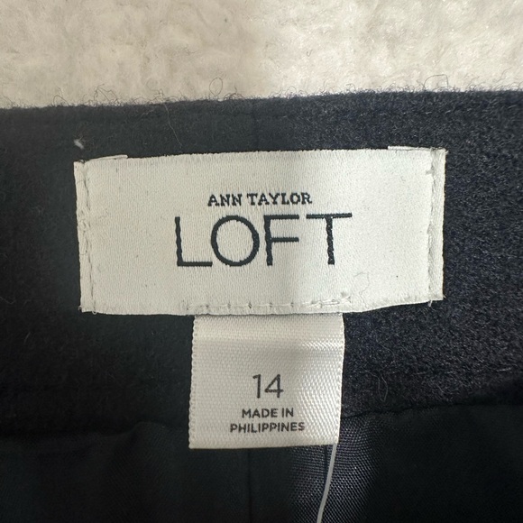 NWT Ann Taylor Loft Wool Button Skirt Navy Size 14 Womens - Picture 4 of 8